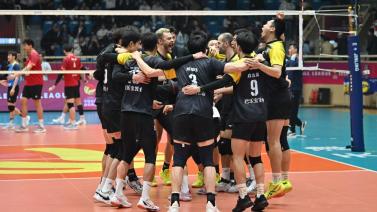 西在面對曼 西在面對曼